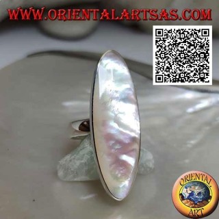 Silver ring with elongated oval mother-of-pearl set with smooth edge