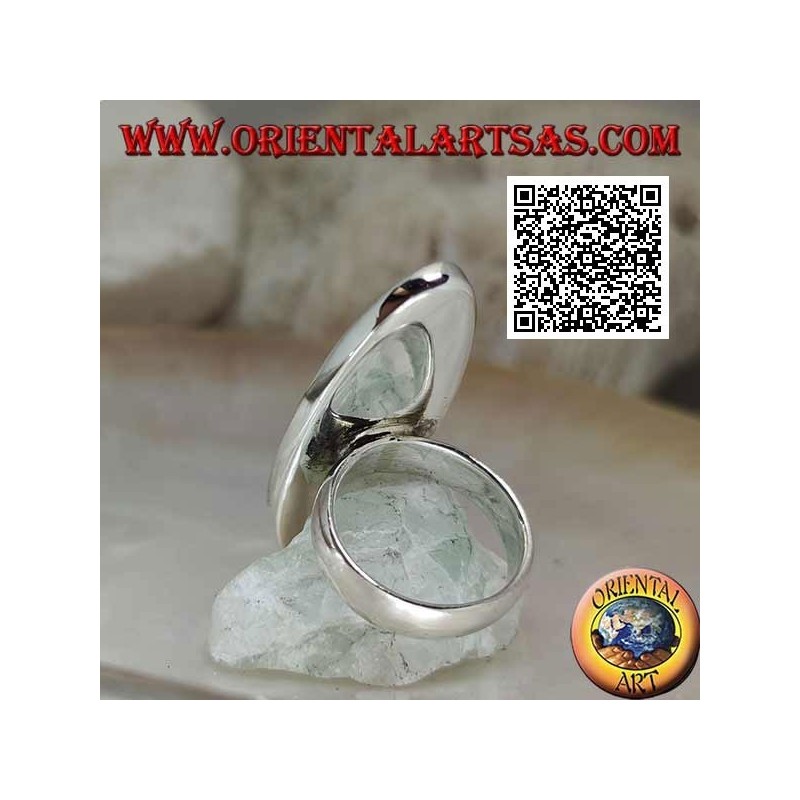 Silver ring with elongated oval mother-of-pearl set with smooth edge