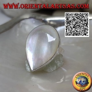Silver ring with pear-shaped mother-of-pearl set in smooth edge