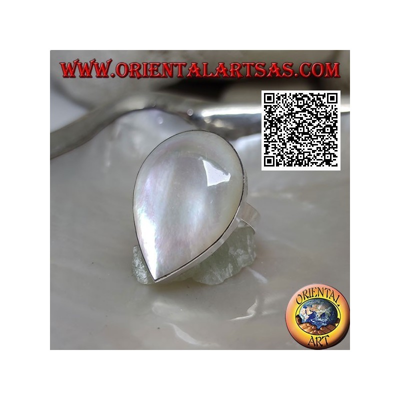 Anello in argento con madreperla a goccia incastonata a filo bordo liscio (regolabile)