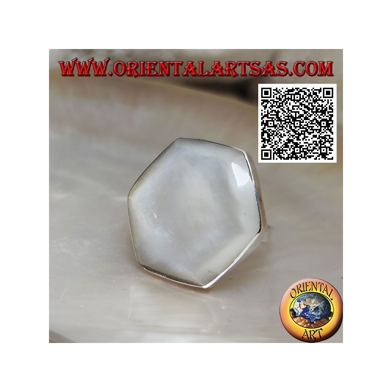 Silver ring with hexagonal mother-of-pearl set with smooth edge (adjustable)