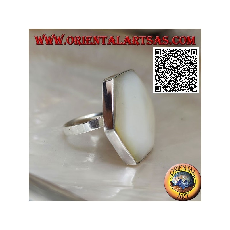 Bague en argent avec nacre hexagonale sertie avec bord lisse (réglable)