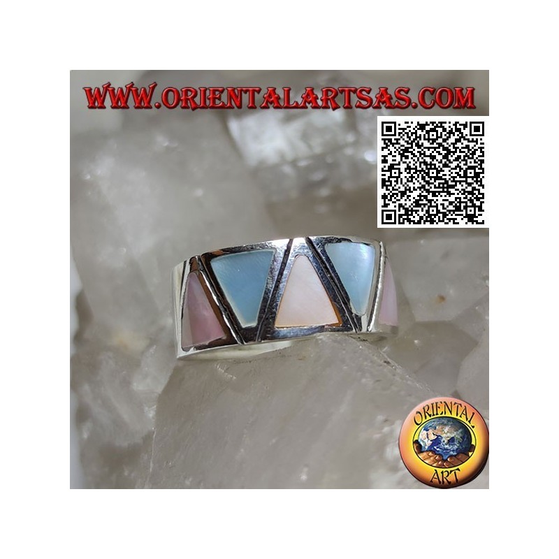 Anello in argento fascia liscia con madreperle multicolor triangolari incastonate a filo 