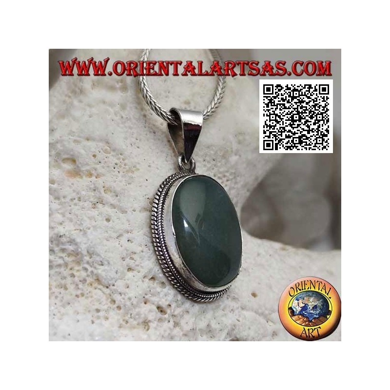 Pendentif en argent avec aventurine ovale entouré d'entrelacs