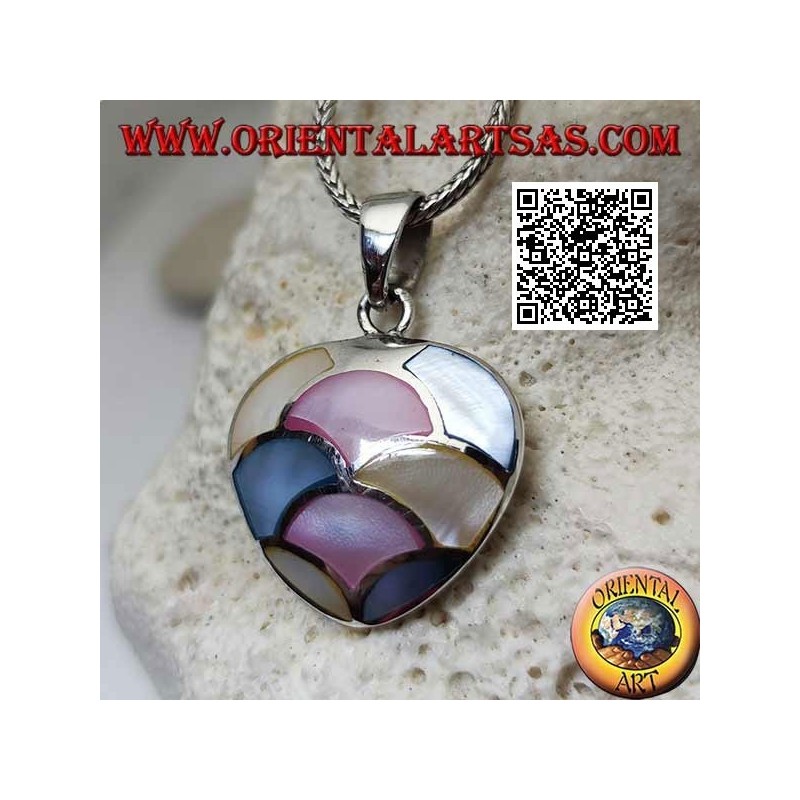 Colgante de plata en forma de corazón con mosaico de semicírculos de nácar multicolor