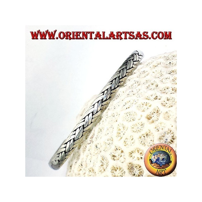 brazalete de plata trenzada hecha a mano