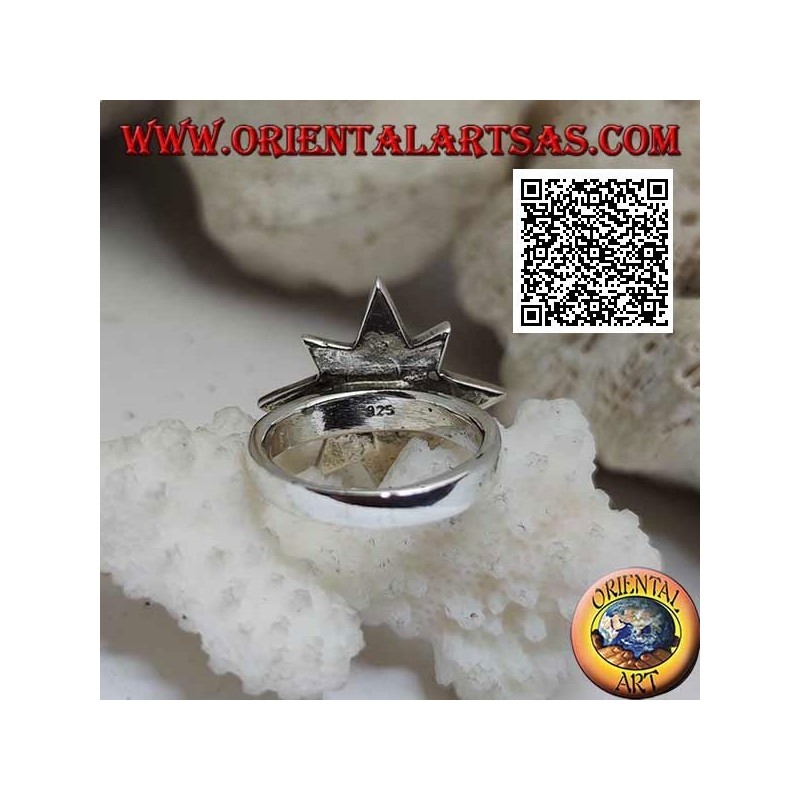 Silver ring in the shape of a wind rose with multicolor mother of pearl with smooth edge