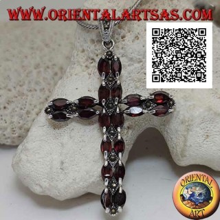Ciondolo in argento croce cristiana con due file di granati a navetta e marcassite tra essi