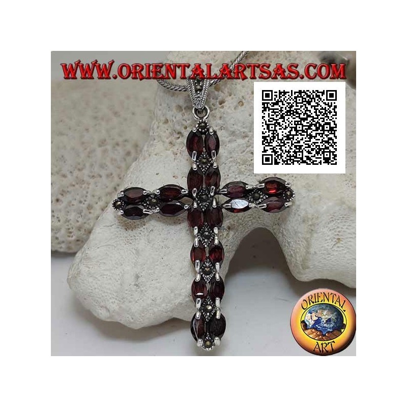 Ciondolo in argento croce cristiana con due file di granati a navetta e marcassite tra essi