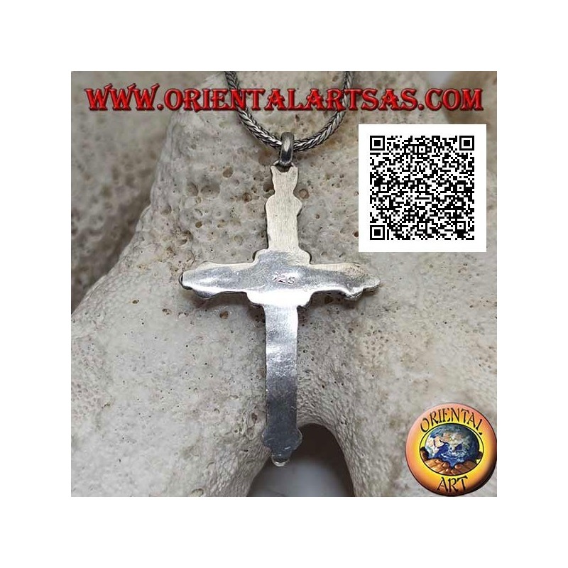 Silberanhänger in Form eines orthodoxen Kreuzes mit zentralem ovalem Amethyst und Verzierung mit Kugeln