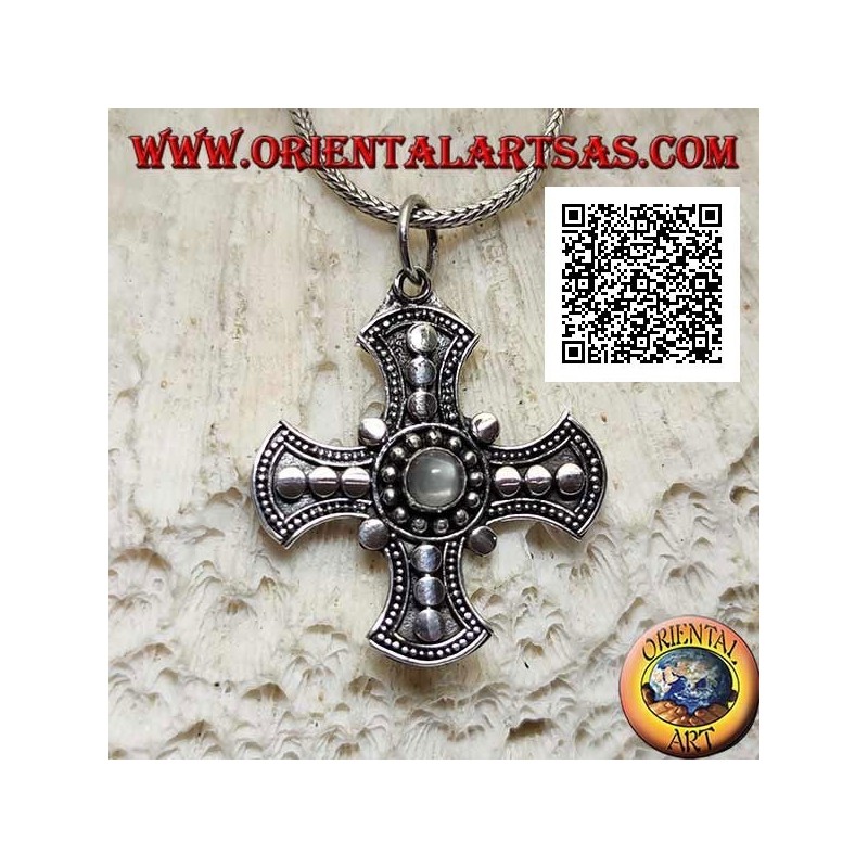 Colgante de plata, cruz de Canterbury con piedra de luna redonda central y decoración de disco