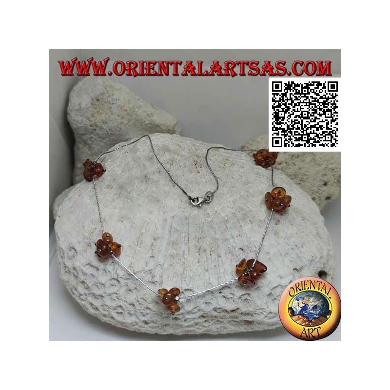 Collier ras de cou en argent 925 ‰, tubes en argent enfilés et 6 petits groupes d'ambre