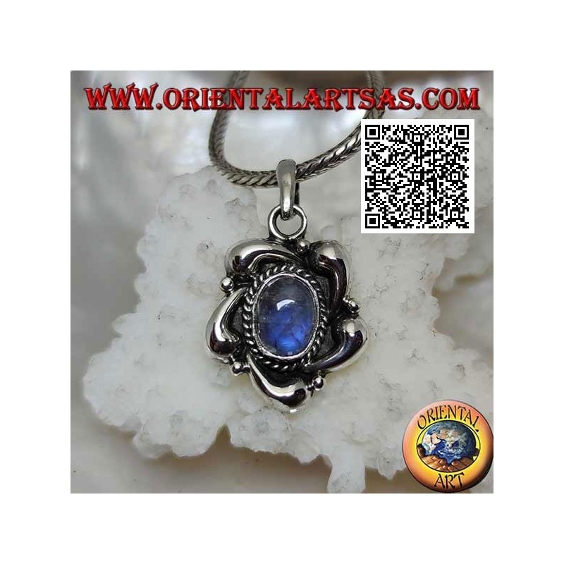 Silver pendant with oval blue labradorite in the center of a flower