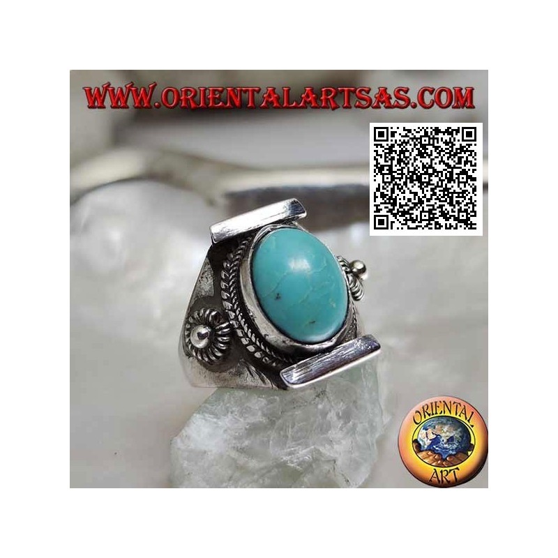 Anillo de plata con turquesa tibetana ovalada antigua en engaste nepalí con bola y discos a los lados