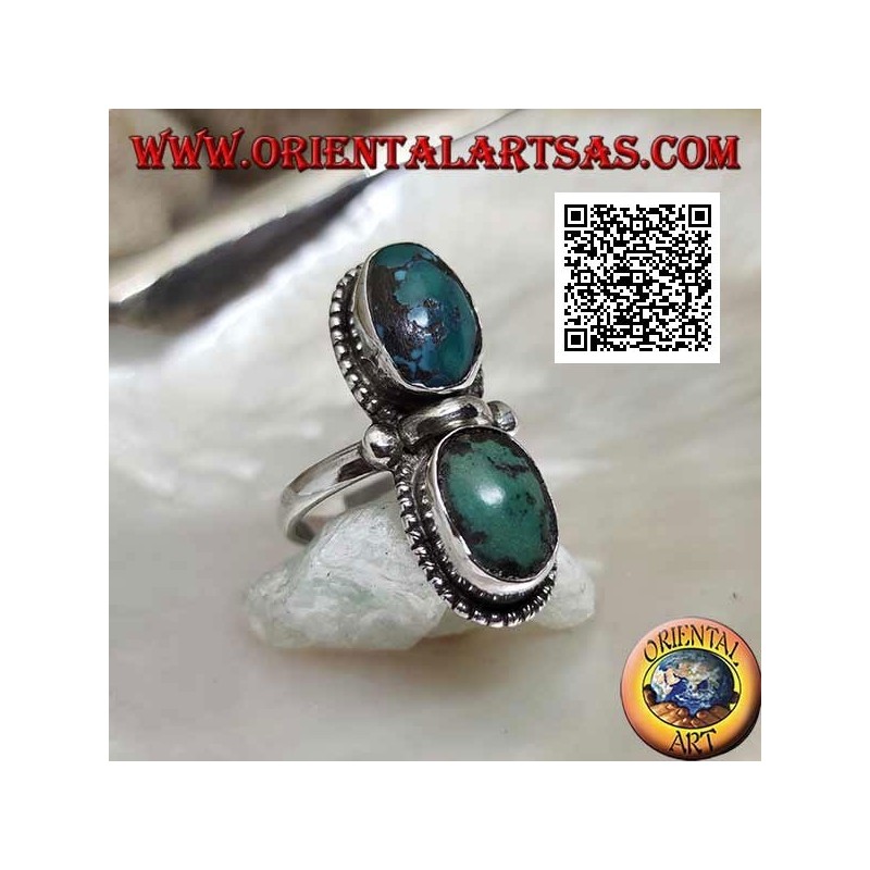 Anello in argento con turchese tibetano antico ovale speculare contornato da puntini