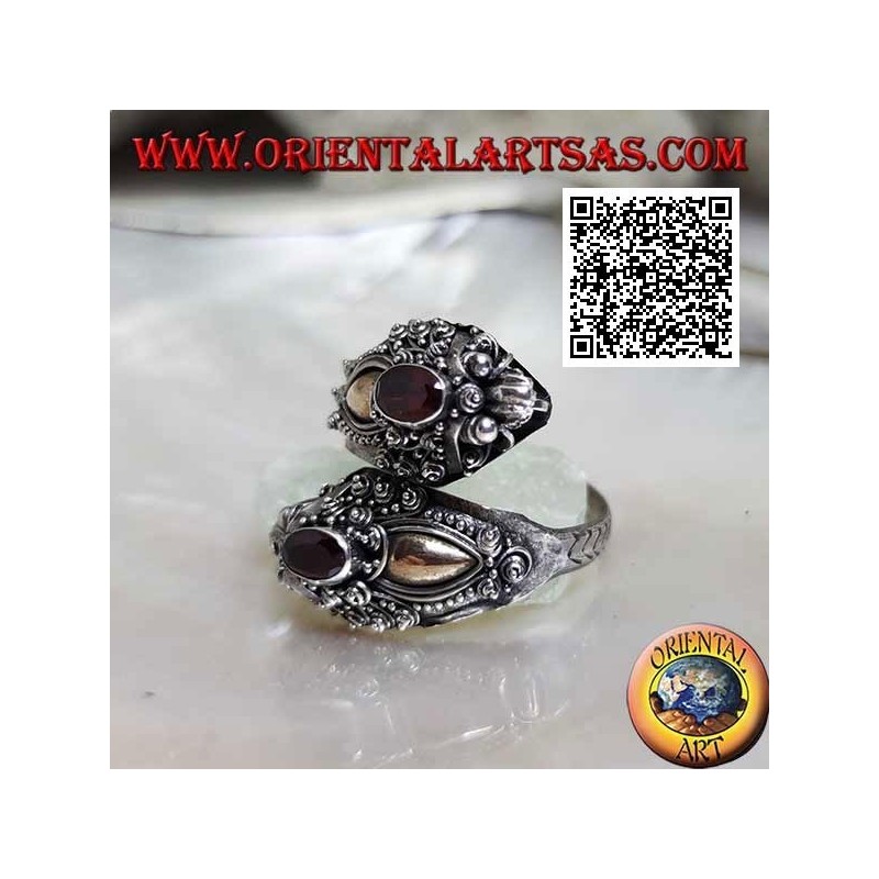 Silberring aus nepalesischem Drachen mit Doppelkopf und ovalem Granat und 14 Karat Goldplatte, handgefertigt