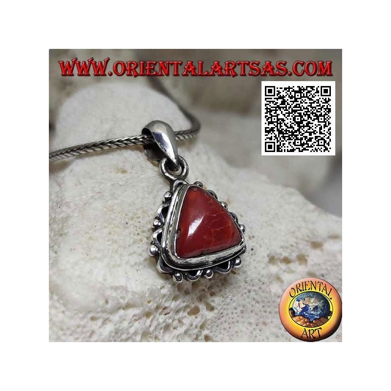 Ciondolo in argento con corallo triangolare Tibetano e ondine sul bordo