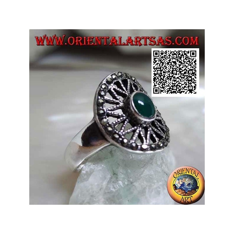 Silver ring with oval green agate on eight-pointed star in the oval studded with marcasite