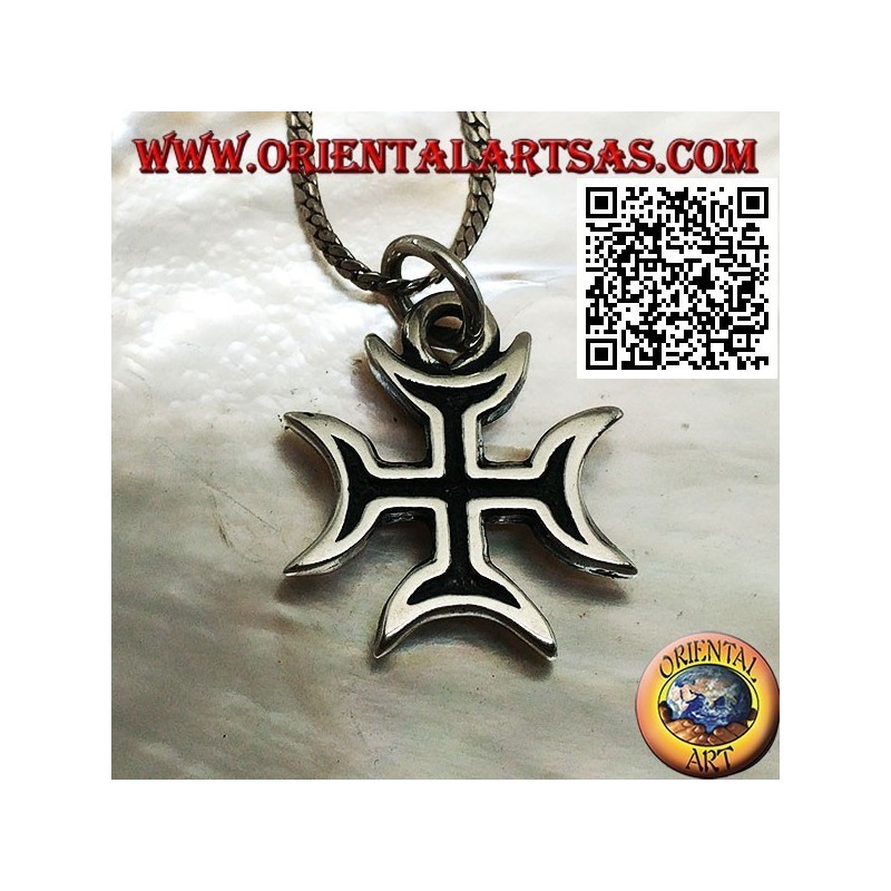 Pendentif croix en argent massif avec structure creuse