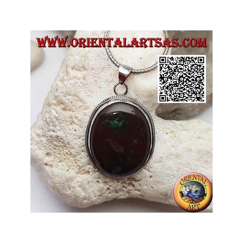 Pendentif en argent avec grand jaspe rouge bréchique ovale entouré de tissage