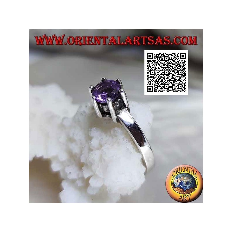 Anillo de plata rodiada estilo solitario con amatista redonda facetada engastada