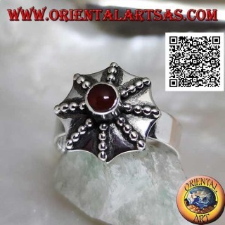 Bague en argent en forme de parapluie pagode avec cornaline ronde centrale