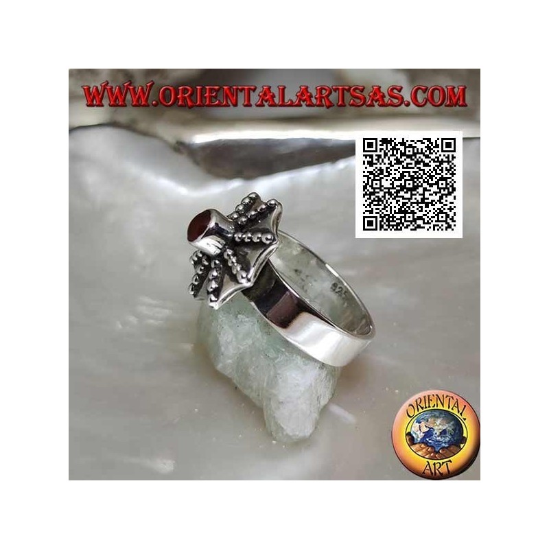 Anello in argento a forma di ombrello pagoda con corniola tonda centrale