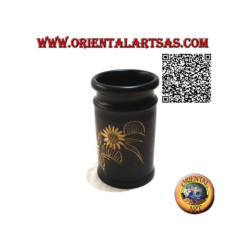 Cylindrical pen holder in mahogany wood with a pair of 12 cm hand engraved sunflowers