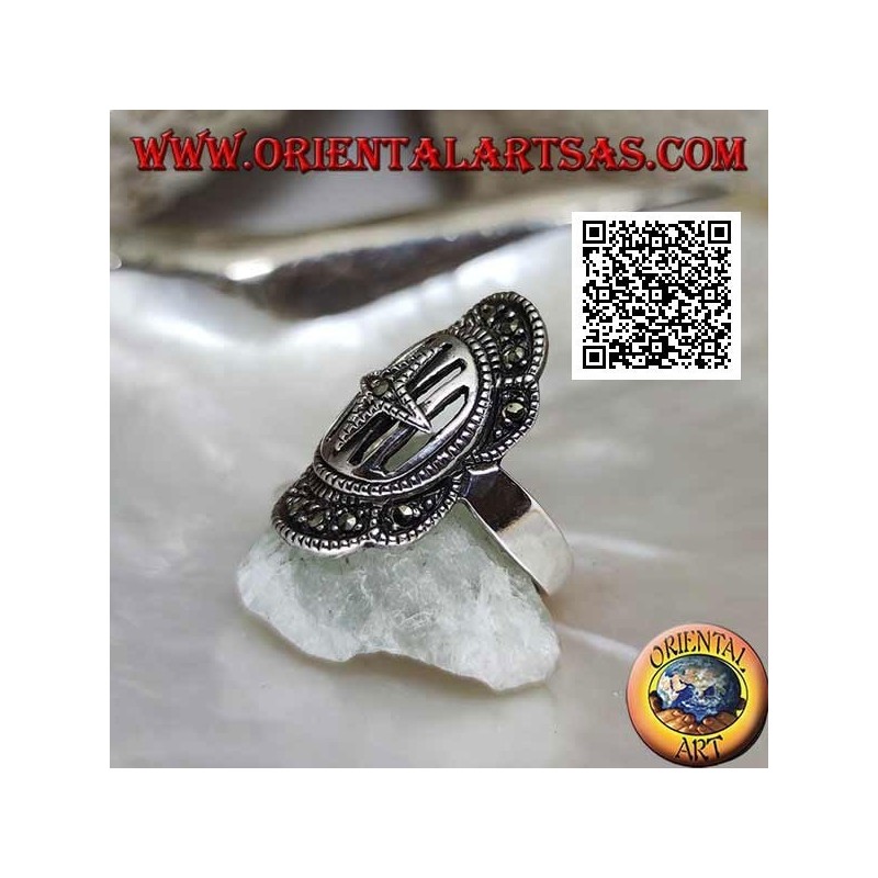 Anillo de plata escudo medieval con cruz en barras tachonadas de marcasita