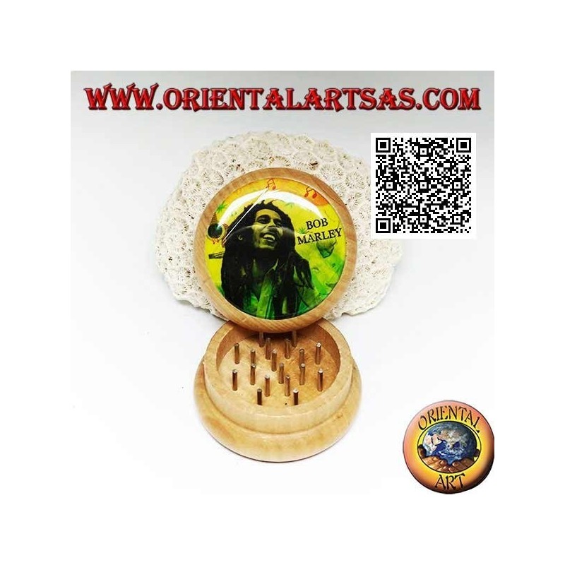 Tobacco grinder in pine wood with image of Bob Marley, 5 cm Ø (2)