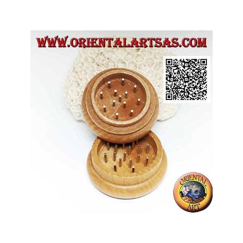 Tobacco grinder in pine wood with image of Bob Marley, 5 cm Ø (4)