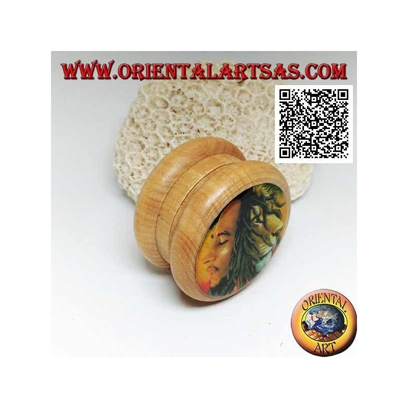 Tobacco grinder in pine wood with image of Bob Marley, 5 cm Ø (5)
