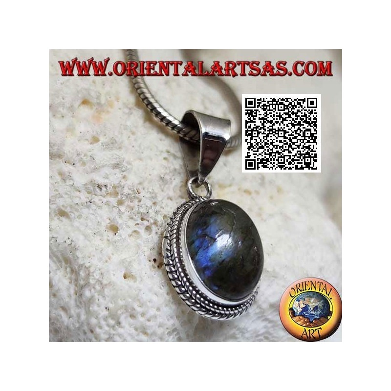 Ciondolo in argento con labradorite ovale cabochon contornata da intreccio