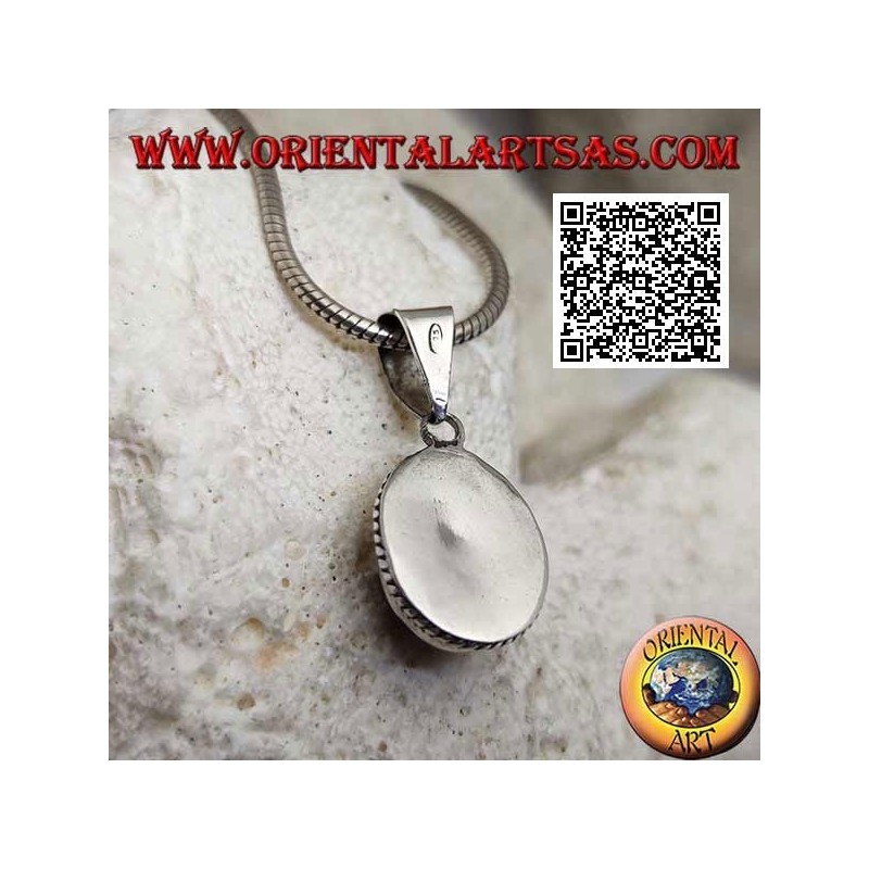 Ciondolo in argento con labradorite ovale cabochon contornata da intreccio