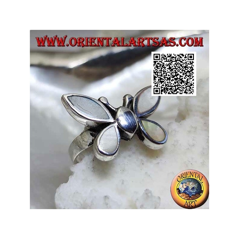 Bague en argent en forme de papillon avec des ailes en nacre