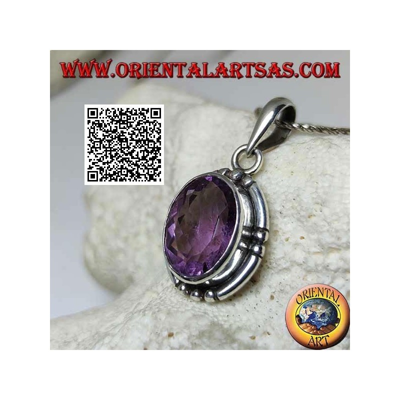 Ciondolo in argento con splendida ametista naturale ovale grand sfaccettata ebordo liscio rigato sui 4 punti cardinali