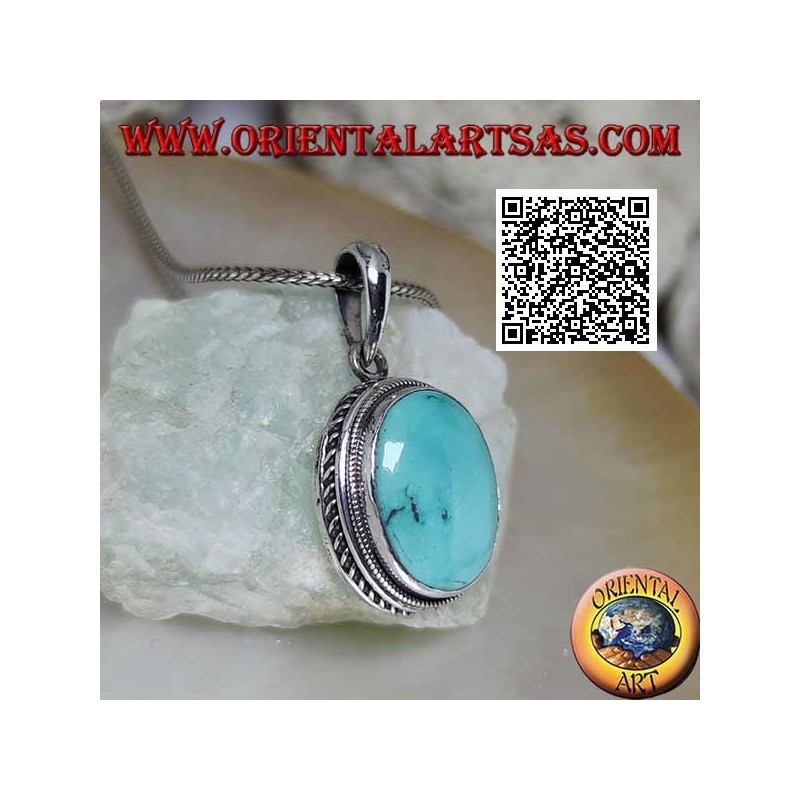 Colgante de plata con turquesa ovalada natural rodeada de entretejidos y línea helicoidal