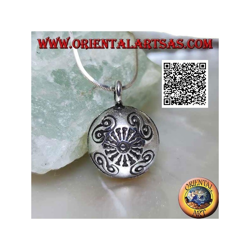 Silver "Chiama Angeli" pendant with flattened sphere with engraved decorations, Karen style