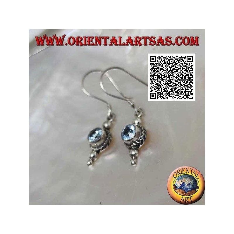 Orecchini in argento pendenti con acquamarina naturale tonda contornata da intreccio tra tre palline