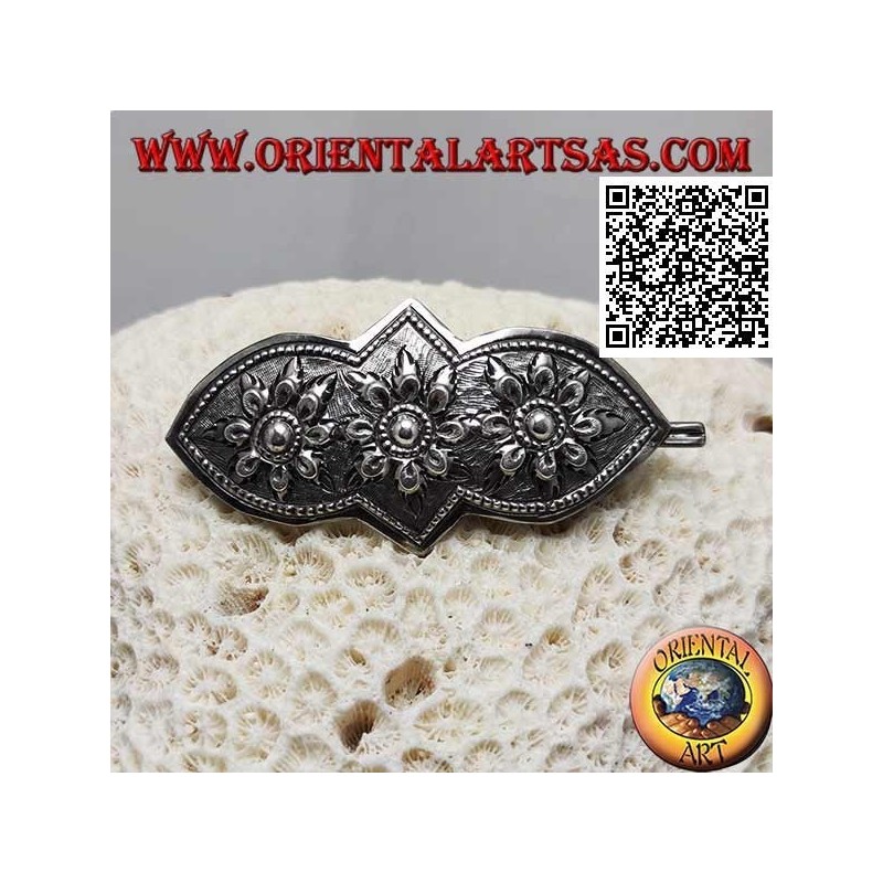 Three daisy chiseled silver hair clip with comb and snap closure (1 tip)