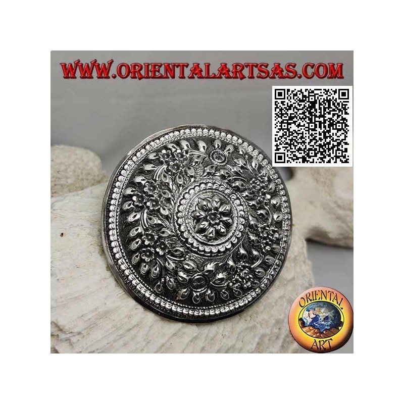 Fermacapelli in argento scudo cesellato a decorazione floreale con fiore centrale (chiusura a clip in metallo)