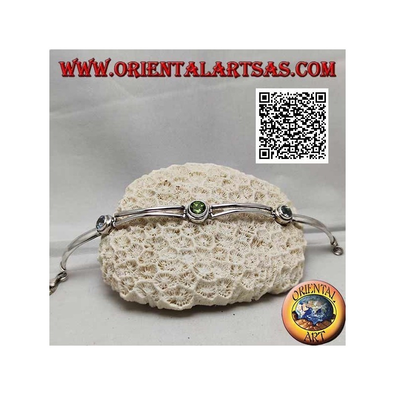 Smooth semi-rigid silver bracelet with peridot between two round aquamarines