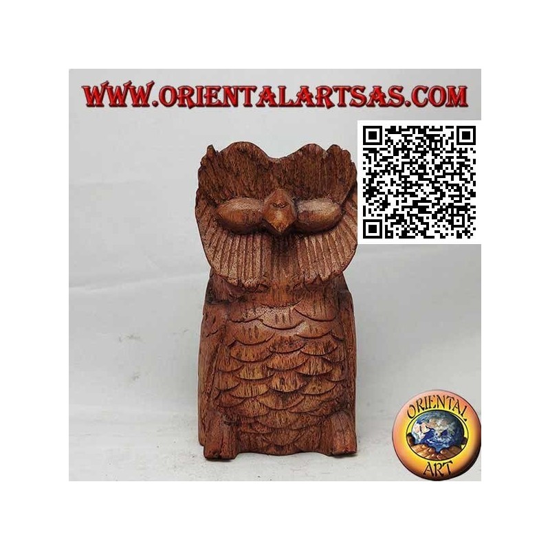 Skulptur der weise sitzenden Eule aus 13 cm Suarholz