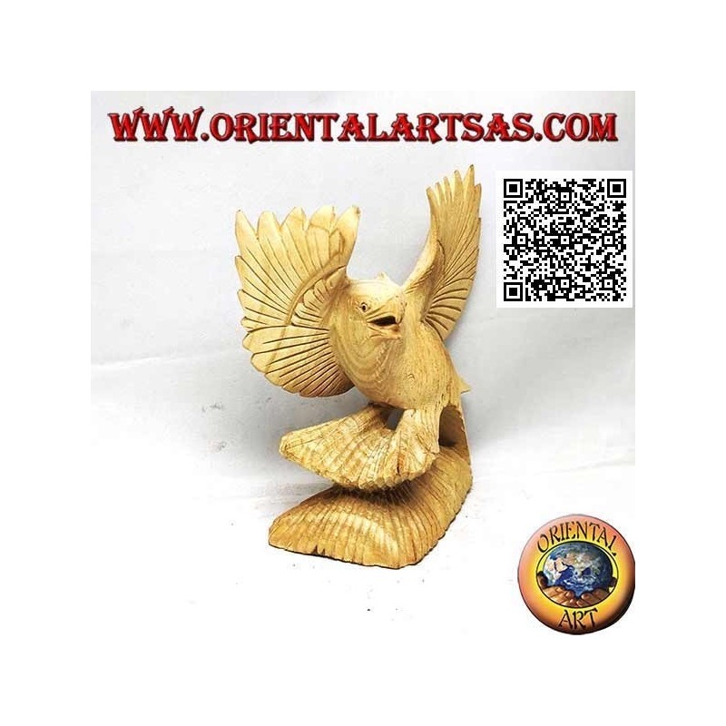 Scultura di un'aquila sulle zampe con ali spiegate in legno di ibisco da 15 cm