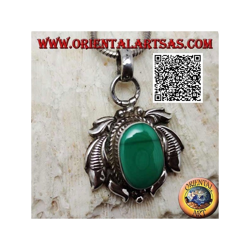 Pendentif en argent avec malachite ovale naturelle entourée de feuilles gravées