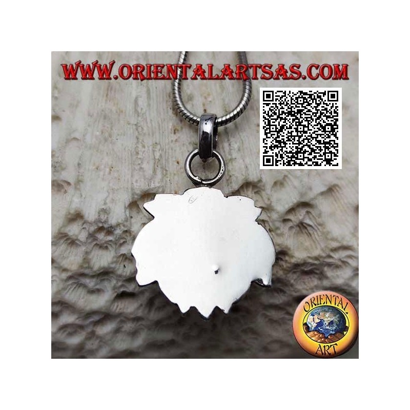 Pendentif en argent avec malachite ovale naturelle entourée de feuilles gravées