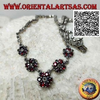 Collana in argento 925 ‰ girocollo tempestato di marcassite con 5 cerchi di granati tondi in successione