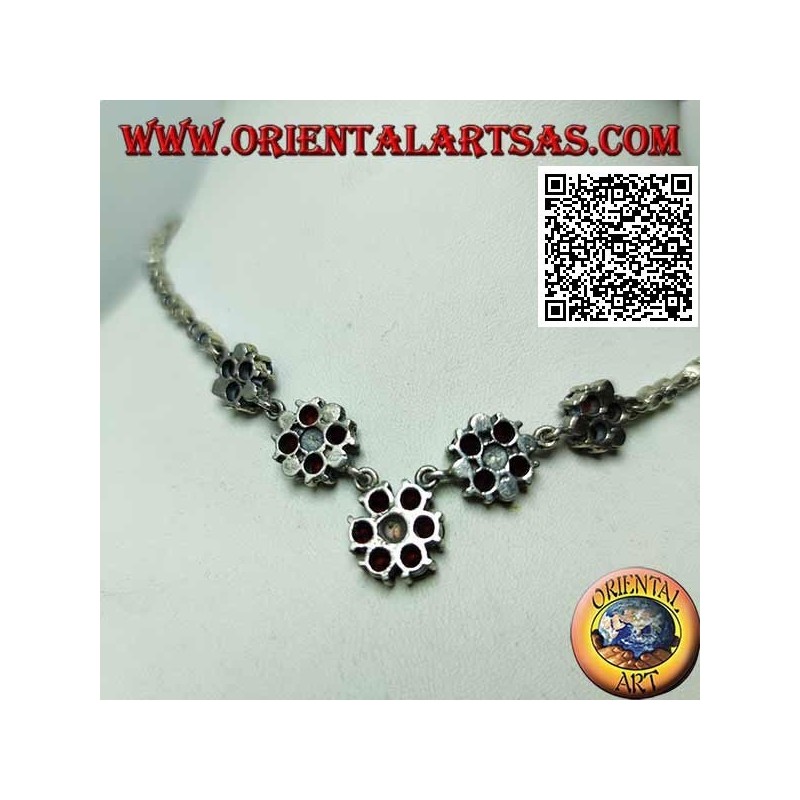 Collar en plata 925 ‰, gargantilla con incrustaciones de marcasita y 5 círculos redondos de granate seguidos