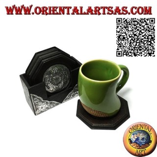 Set mit 6 achteckigen Untersetzern mit Behälter aus Mahagoniholz ​​und Einsätzen in Silber mit Blumendekor (schwarz)