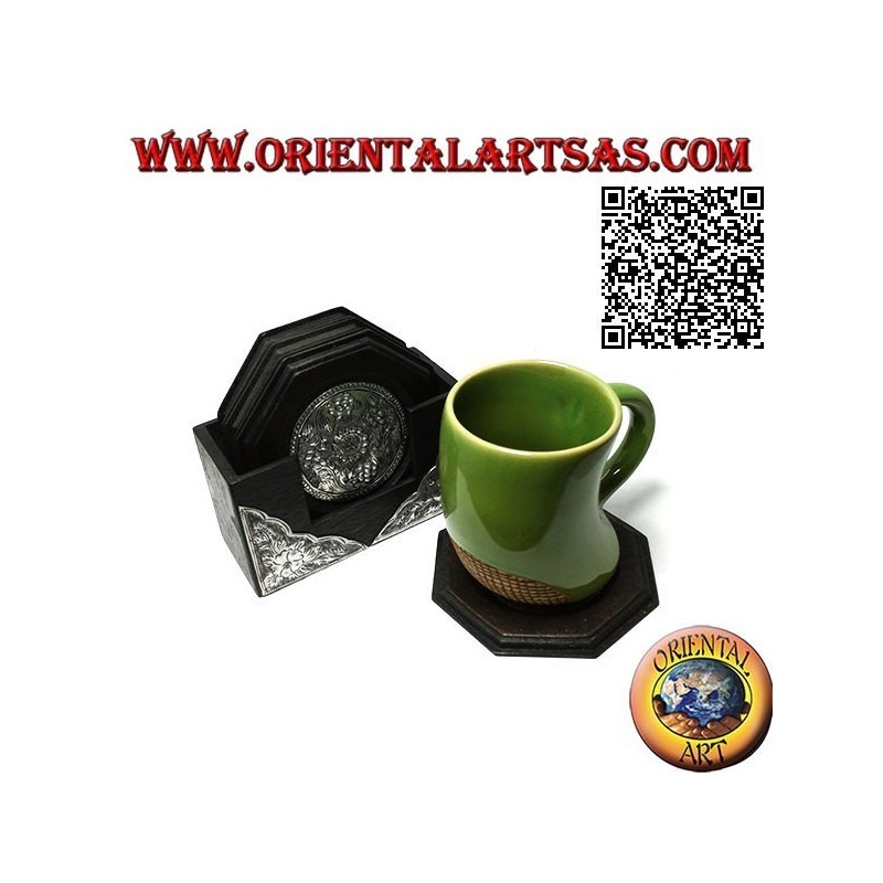 Conjunto de 6 posavasos octagonales con contenedor en madera de caoba e inserciones en plata con decoraciones florales (negro)